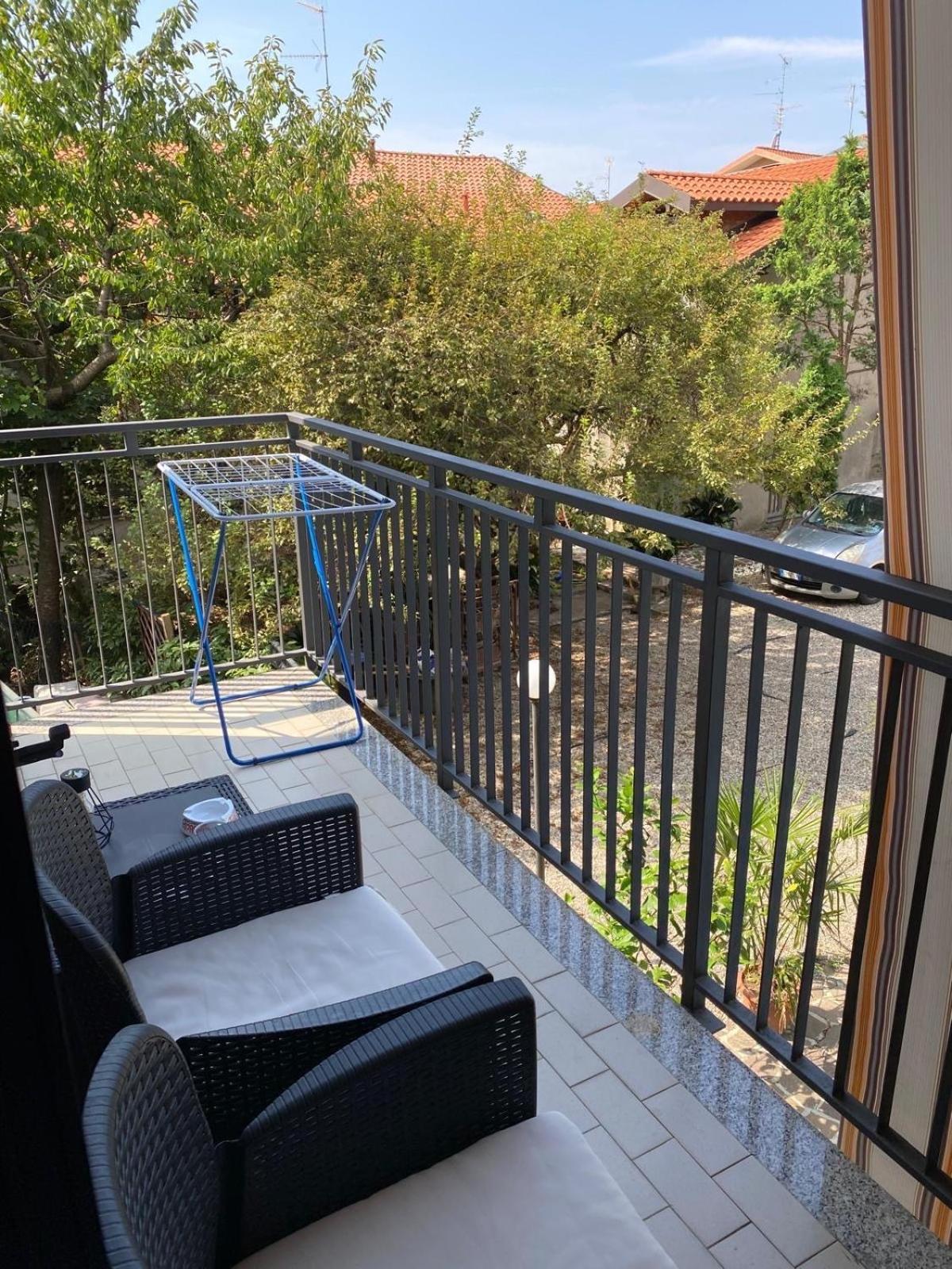 Mati Malpensa Con Navetta 20Eur Lägenhet Lonate Pozzolo Exteriör bild